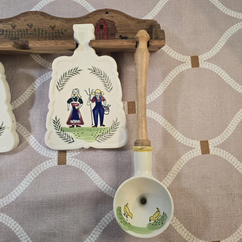 Vintage Hand Painted Wood Handle Gourmet Set w/ Rack Folk Art Trivet